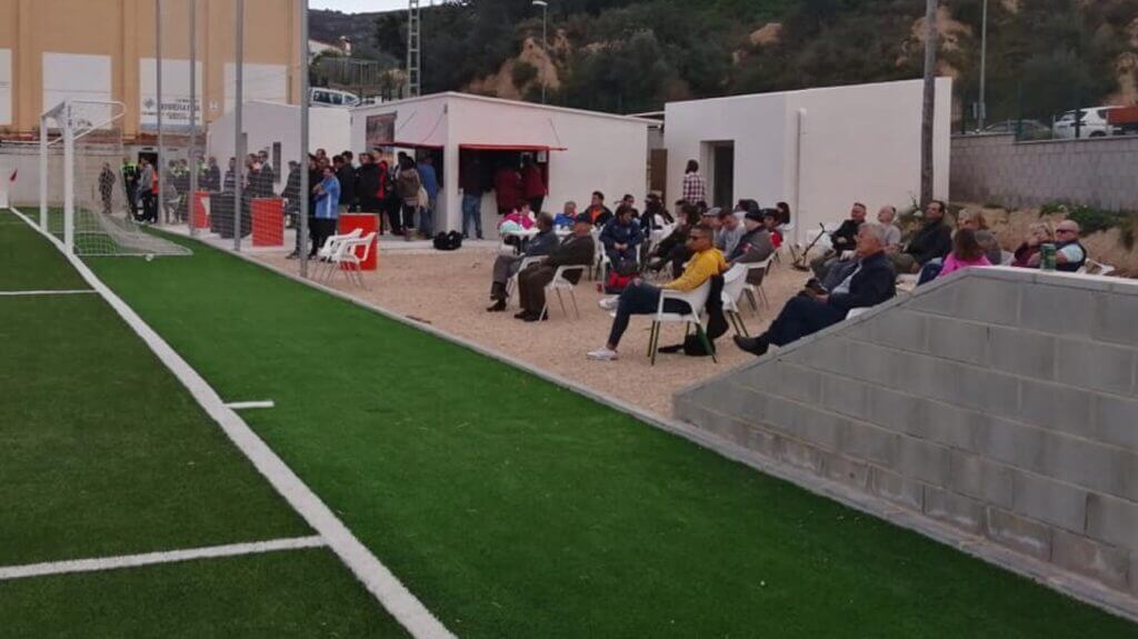 RENOVACIÓN DE CAMPO DE FÚTBOL E INSTALACIONES
